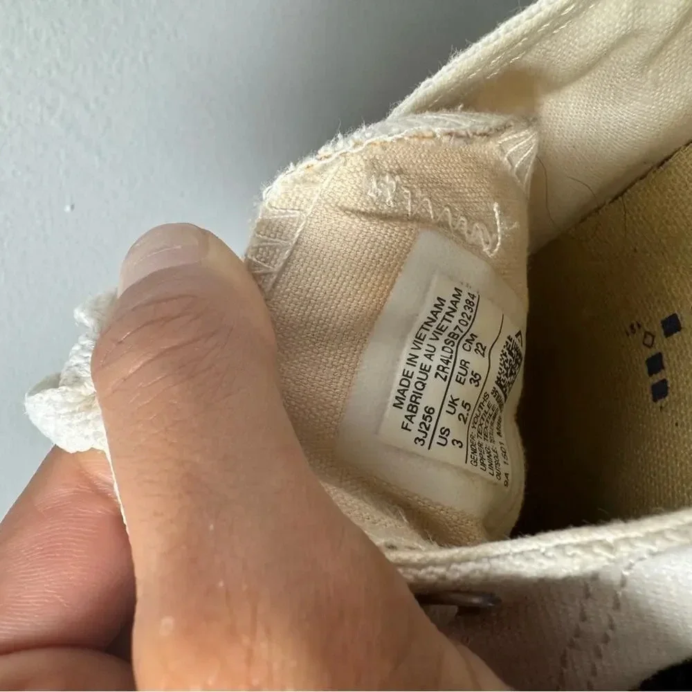 Converse Low Stars with low top size‎ 3